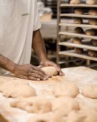 Une boulangerie fermée à Pahou