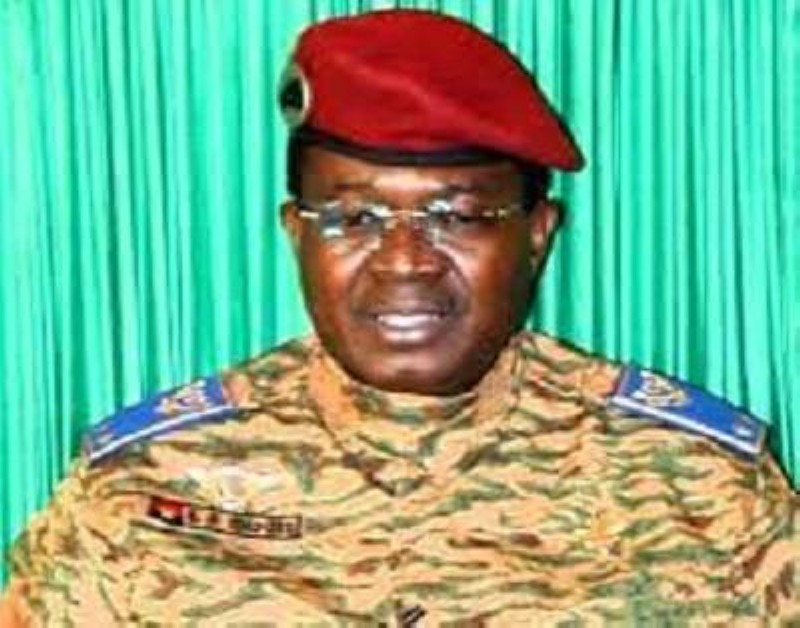 Burkina Faso : Le ministre de la Défense limogé !