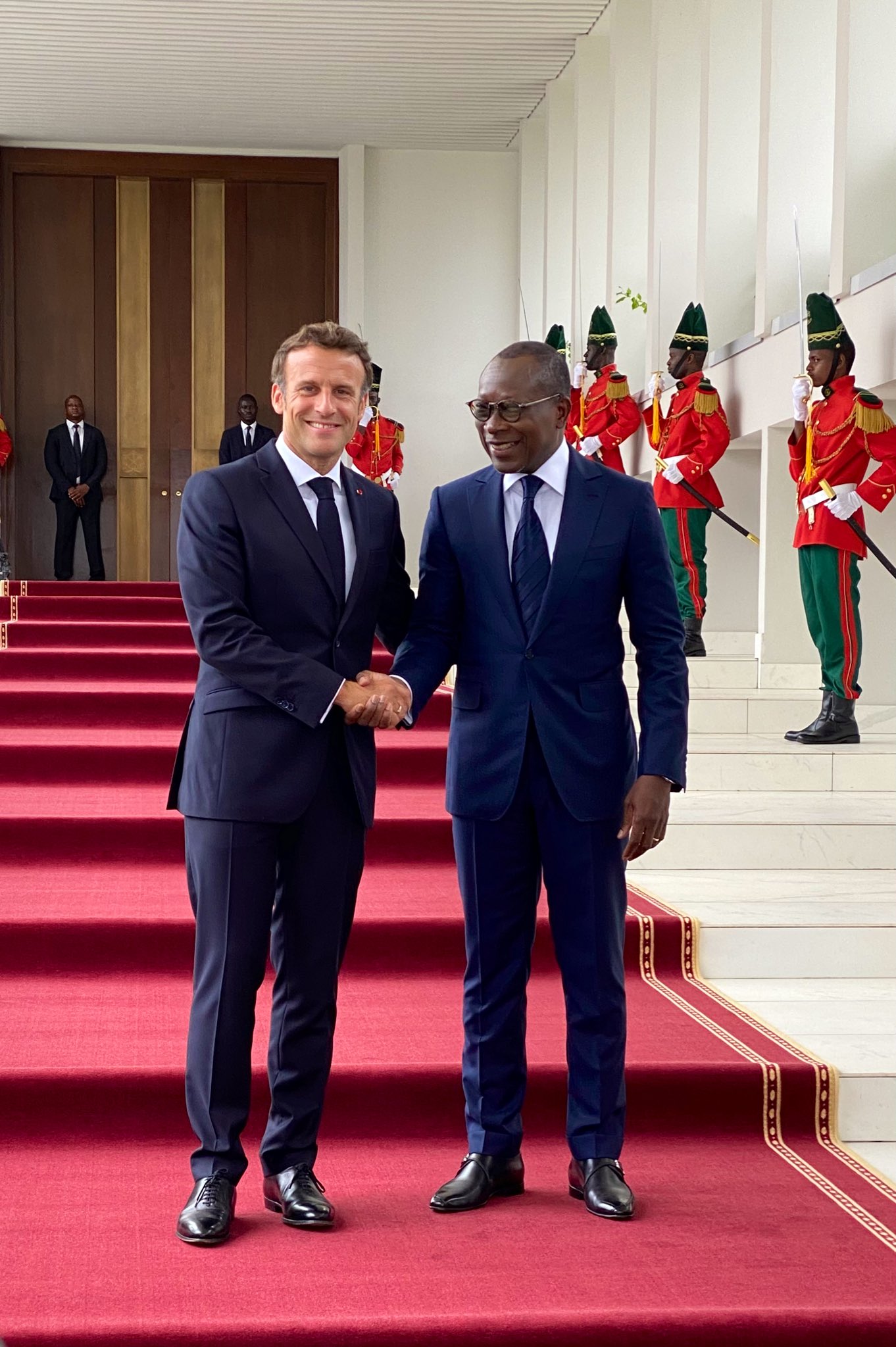 Macron convie Talon et plusieurs chefs d’Etat africains à un sommet à Paris