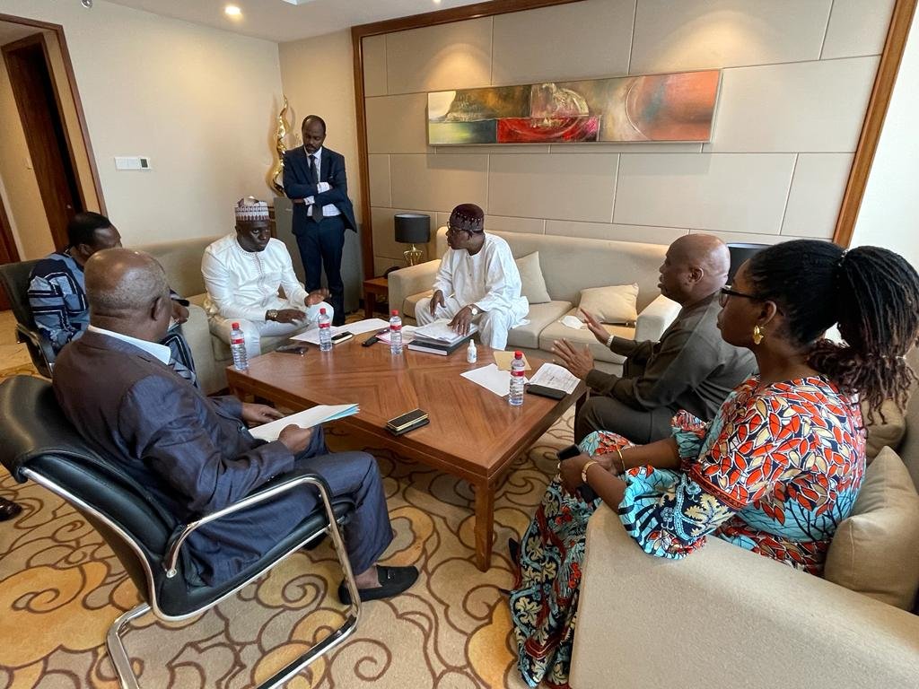Guinée : Le Médiateur Boni Yayi a échangé avec le FNDC, les partis de Cellou Dalein Diallo et de l’ancien président Alpha Condé , l'ANAD