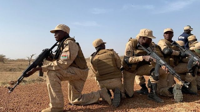 Burkina-Faso : L’Armée enregistre une grosse perte, 15 militaires tués dans une double explosion