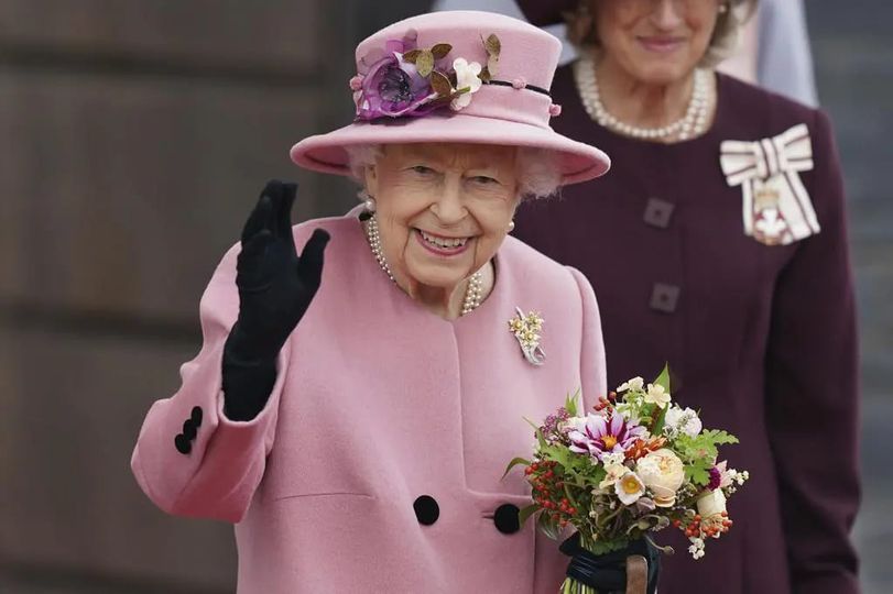 Bon Richard Ouorou rend hommage à la Reine Elisabeth II