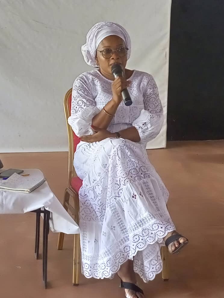 Blanche Eddy Kpatindé dope le moral des enseignants UP le Renouveau de Ouidah