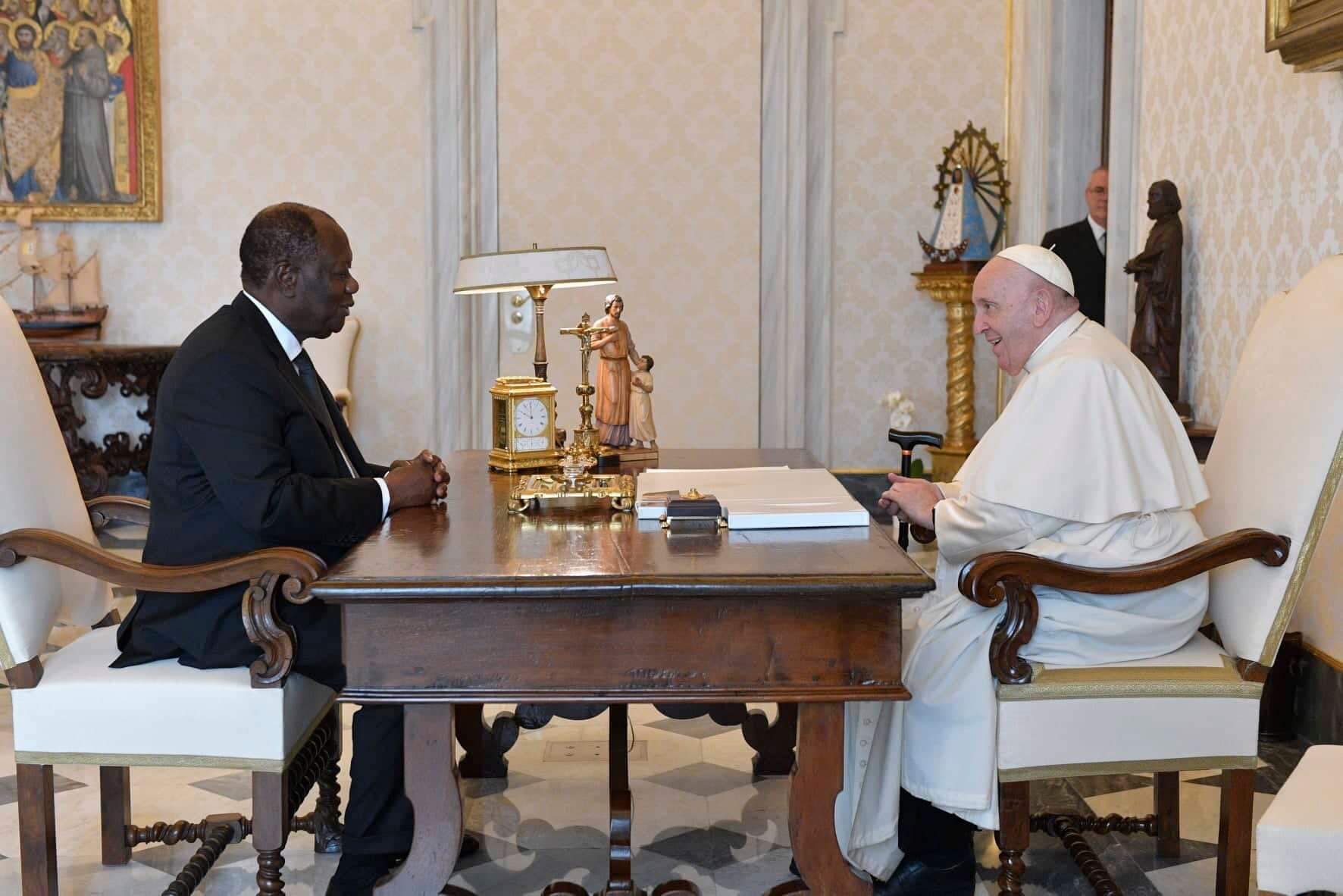 Vatican : Alassane Ouattara reçu par le Pape François