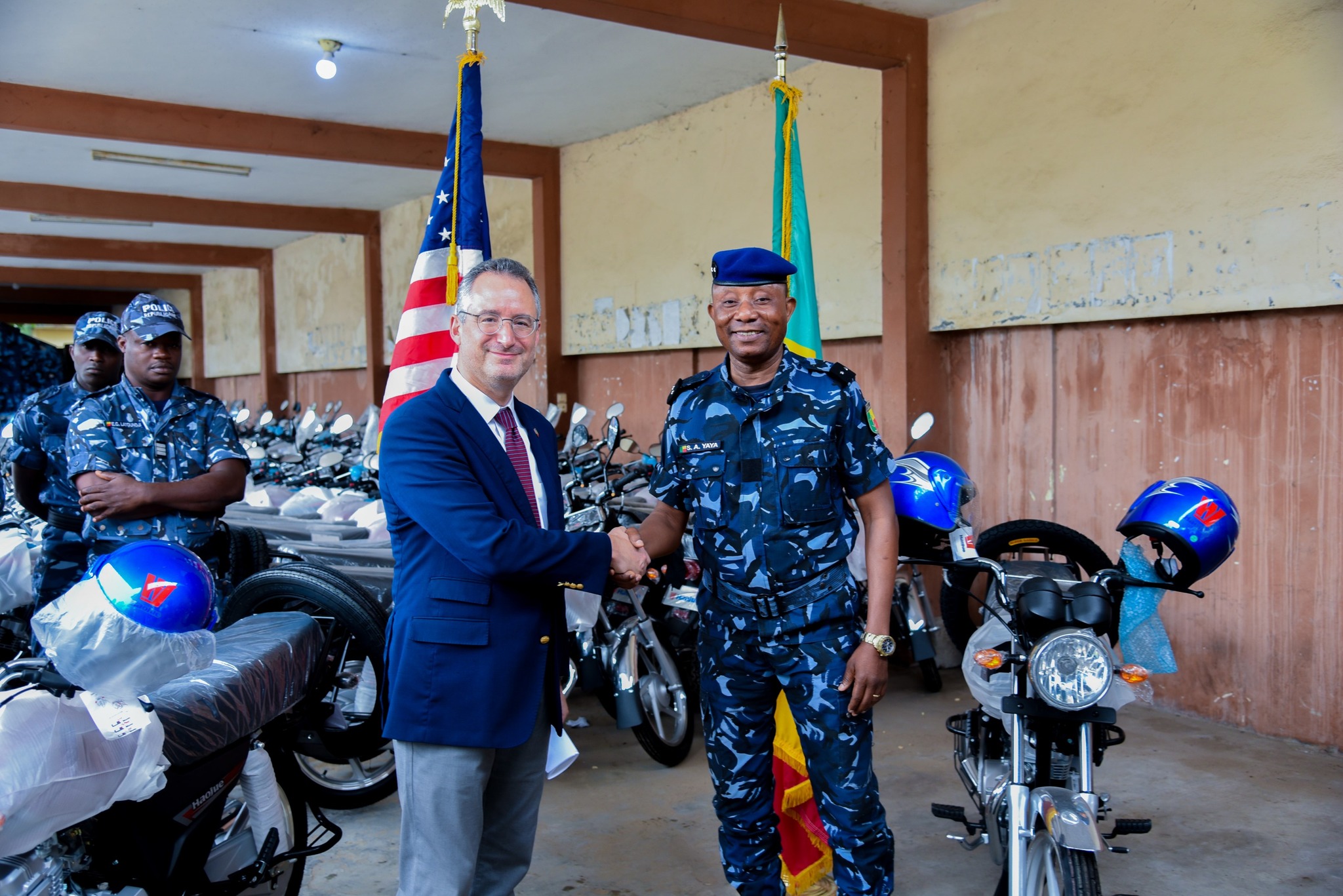 Bénin : Les Etats-Unis offrent 100 motos à la Police républicaine