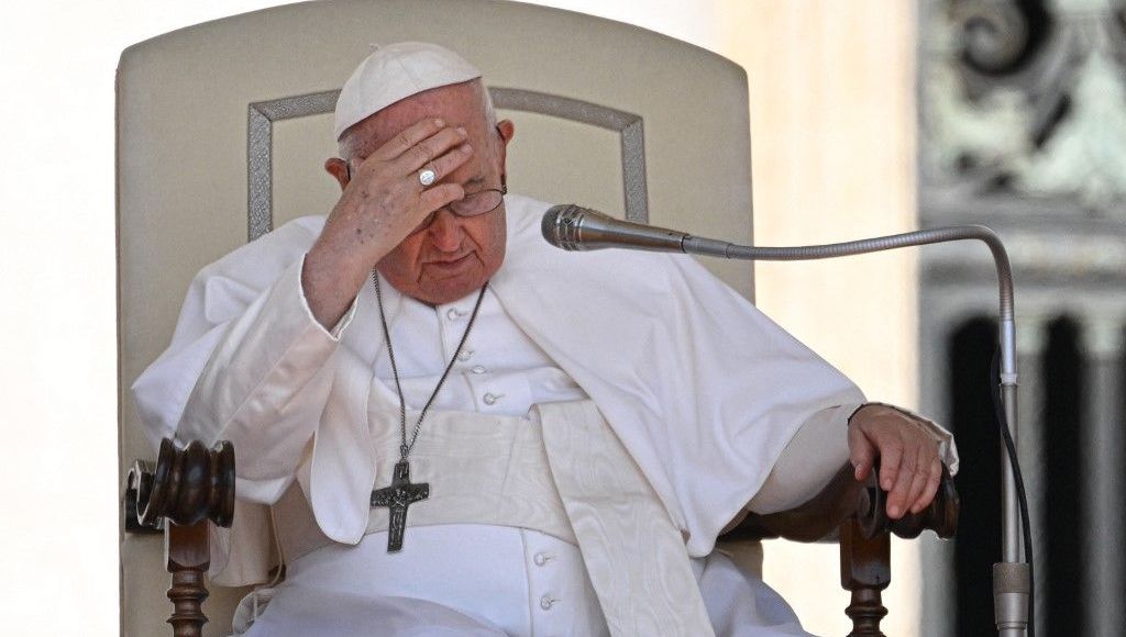 Le Pape François doit subir « une opération chirurgicale de laparotomie et de chirurgie plastique de la paroi abdominale avec prothèses
